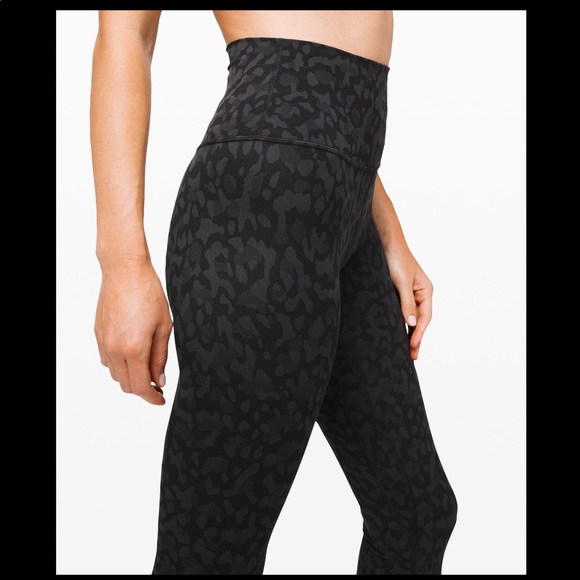 NWT Lululemon Align crop 21 Formation Camo Deep - Picture 5 of 6